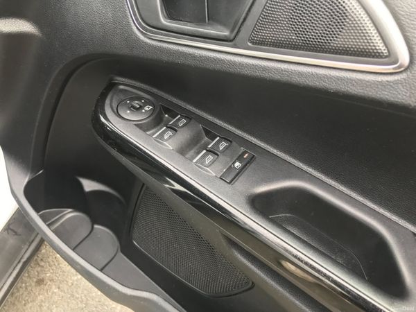 142 Ford B-Max Automatic 385067227