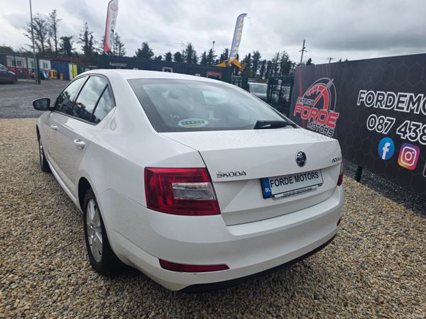 Skoda Octavia 2016 385027593