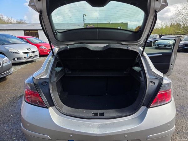 Low Mileage Vauxhall Astra NCT Warranty 385036103