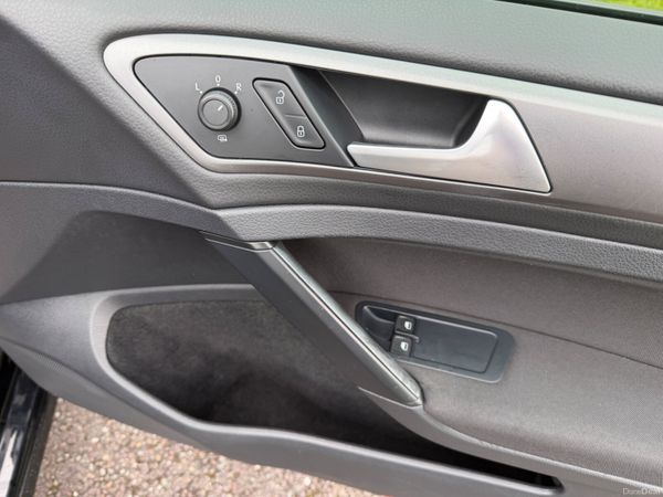 Volkswagen Golf 1.6 TDI 385140599