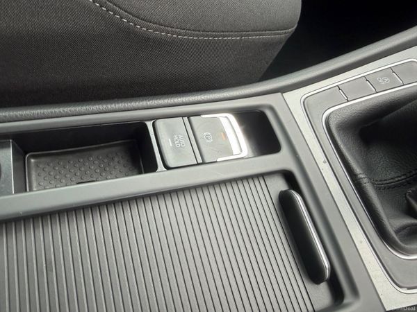 Volkswagen Golf 1.6 TDI 385140603