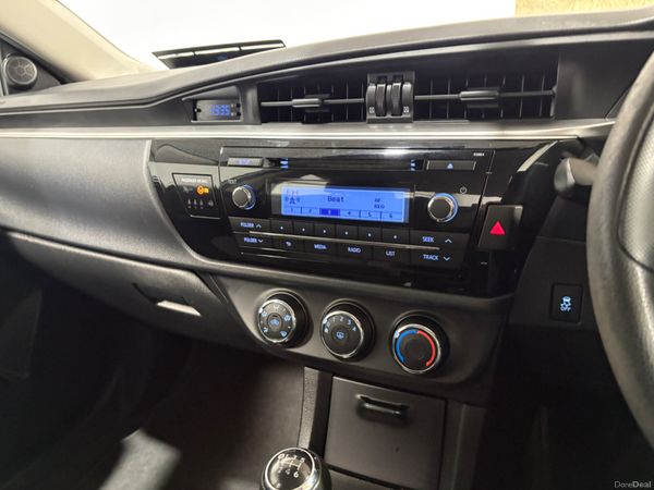 2014 Toyota Corolla Terra 1.3 VVTi Petrol Manual 385144047