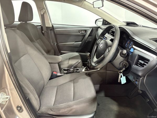 2014 Toyota Corolla Terra 1.3 VVTi Petrol Manual 385144023