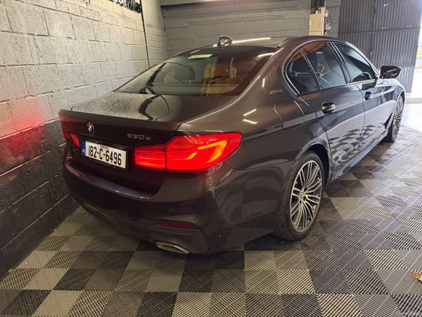 182 BMW 530E M-Sport 385150995