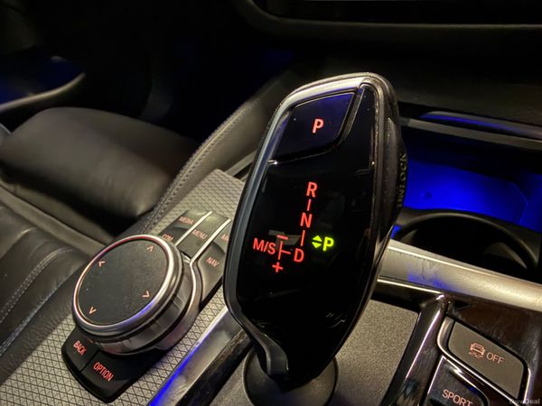 182 BMW 530E M-Sport 385151025