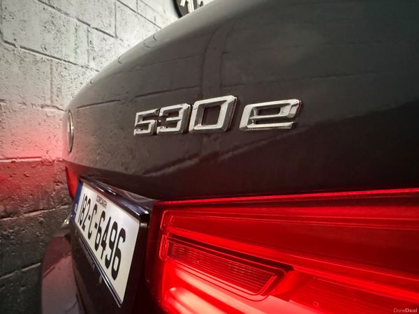 182 BMW 530E M-Sport 385151037