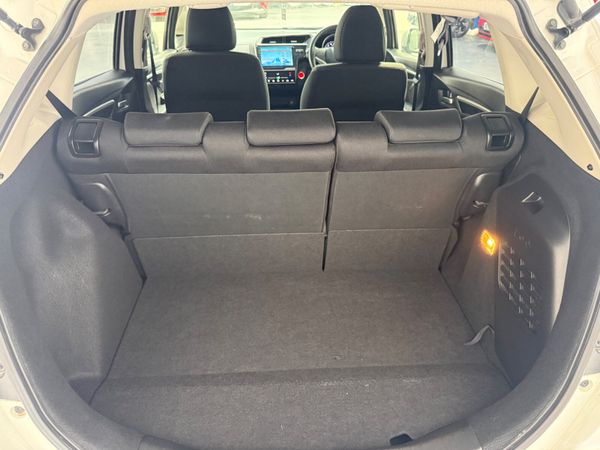 2018!Honda JAZZ/Fit 1.5 Hybrid Automatic 385151467