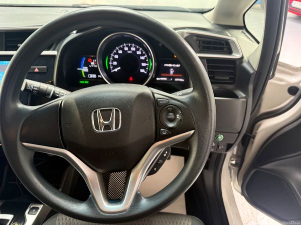 2018!Honda JAZZ/Fit 1.5 Hybrid Automatic 385151433