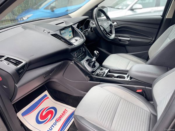 17 Ford Kuga Titanium 1.5 TDCi 120PS – Manual 385155077