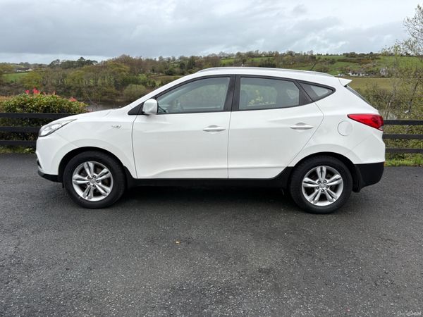 2012 Hyundai ix35 1.7 Diesel Executive 385184299