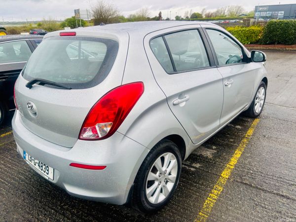 Hyundai i20 2013 LOW KMS IMMACULATE 385195969