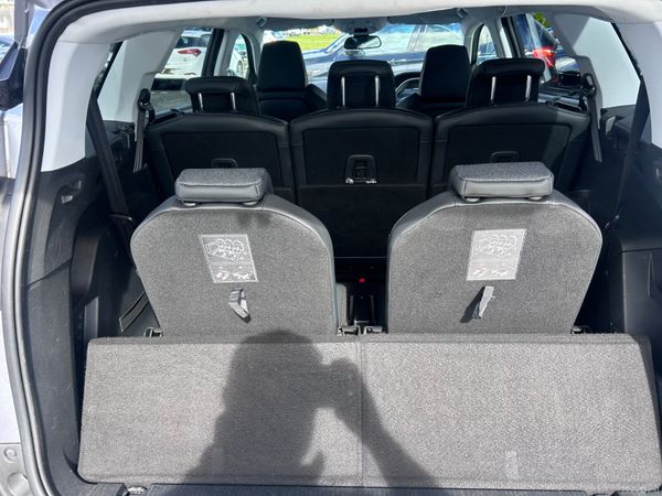 2019 PEUGEOT 5008 7 SEATER 1.2 PETROL ALLURE LOW K 385102405