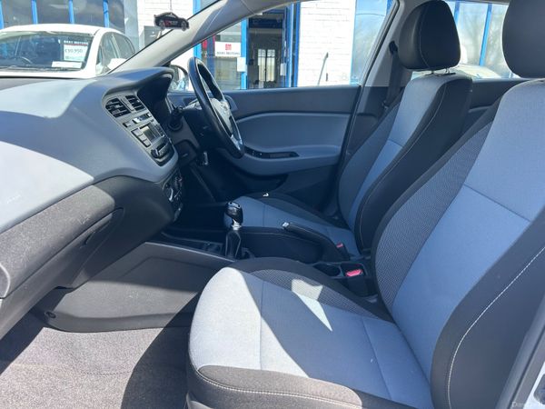 2018 HYUNDAI i20 1.2 PETROL DELUXE 385102953