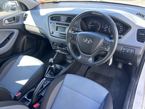 2018 HYUNDAI i20 1.2 PETROL DELUXE 385102965