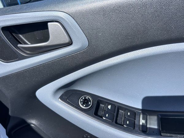 2018 HYUNDAI i20 1.2 PETROL DELUXE 385102985