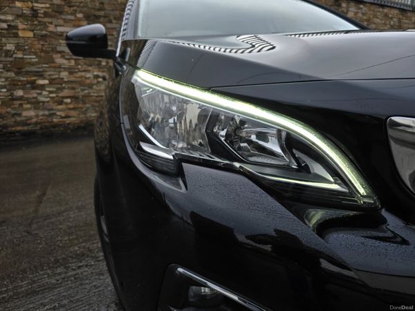 182 Peugeot 3008 BLUE ALLURE 130BHP 385104197
