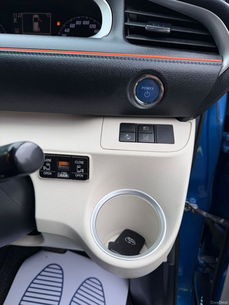 Toyota Sienta 2017 Automatic Hybrid 385107963