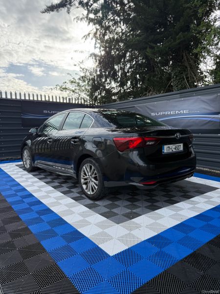 Toyota Avensis 2017 385127055