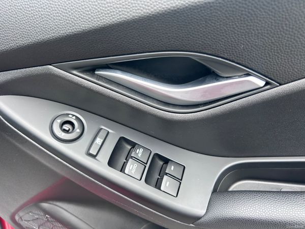 2019 HYUNDAI IX20 DELUXE 1.6 PETROL LOW KMS 385139433