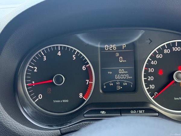 Volkswagen polo highline 385268545