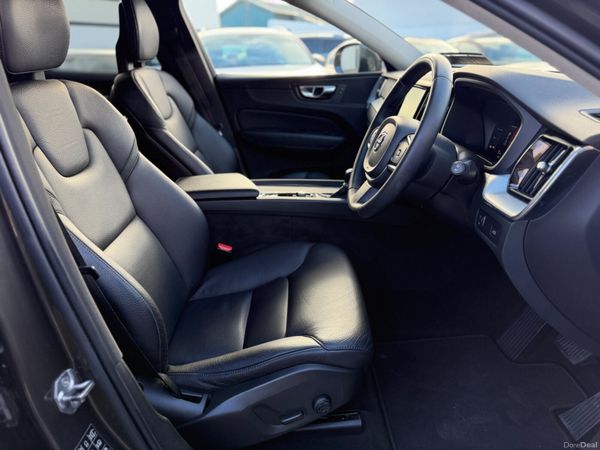 181 VOLVO XC60 2.0 D4 AWD MOMENTUM  - AUTO - 385291541