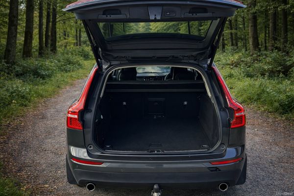181 VOLVO XC60 2.0 D4 AWD MOMENTUM  - AUTO - 385291535