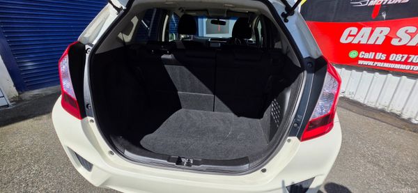 Honda Fit Automatic Hybrid 385211509