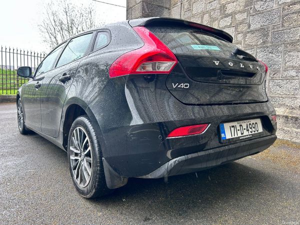 Volvo V40 2017 385216973
