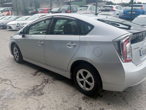 2014 Toyota Prius Hybrid Automatic 385231765