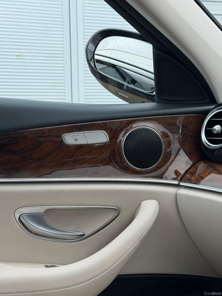 Mercedes-Benz E220d Exclusive 385231801