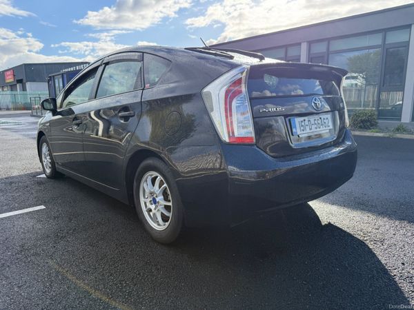 Toyota Prius 2015 385360713
