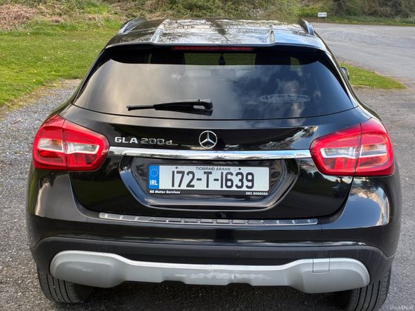Mercedes-Benz GLA 2017 385364513