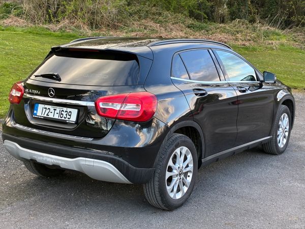 Mercedes-Benz GLA 2017 385364515