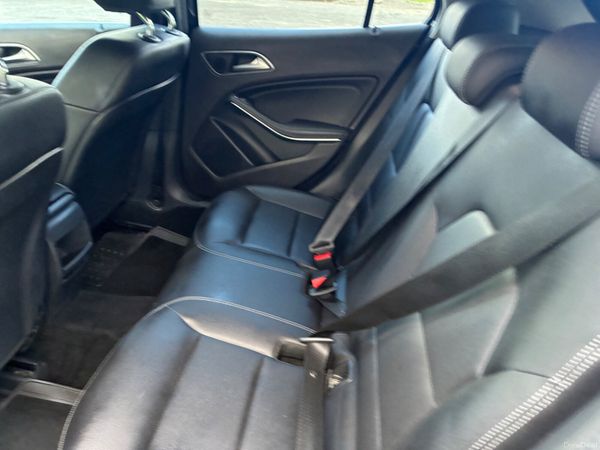 Mercedes-Benz GLA 2017 385364525