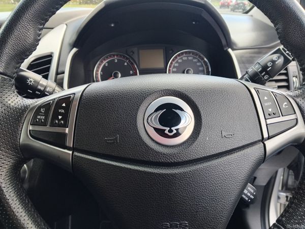 SsangYong Korando 2015 Ultra LOW KM's 385370285