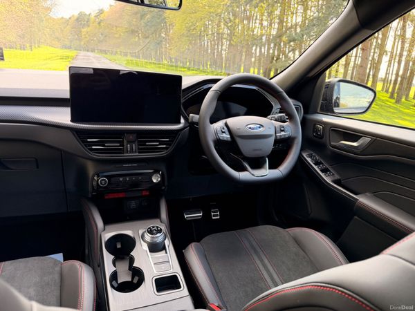 Ford Kuga ST Line X Fully Loaded Special Order 385376577