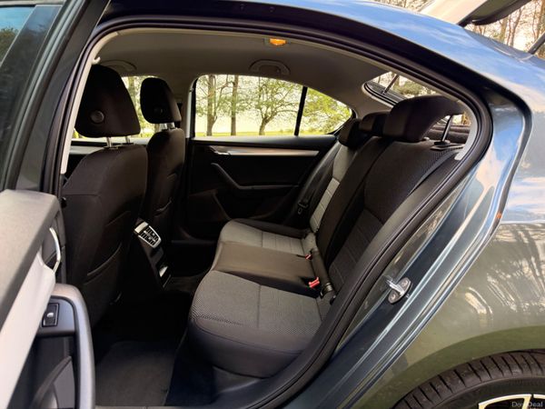 Skoda Octavia 2015 2.0 TDI 150 BHP 385376761