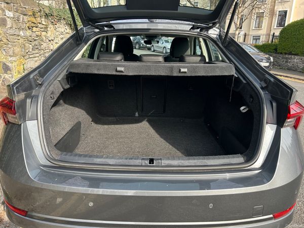 2022 SKODA OCTAIVA STYLE PARKING CAMERA 385385817