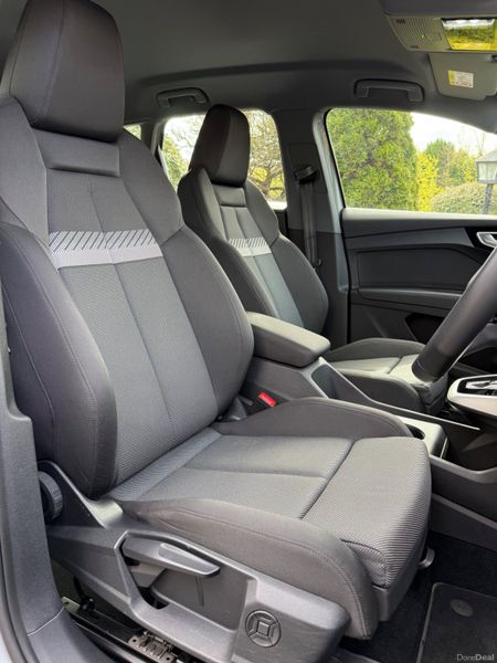 *47000kms* Immaculate 231 Audi Q4 e-tron! 385319411