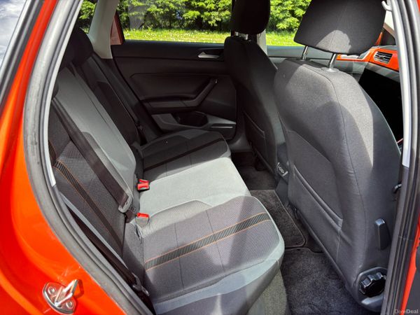 Volkswagen Polo 2019 385323667