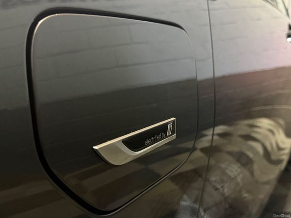 221 BMW 330e  SE  Pro Estate 385325103