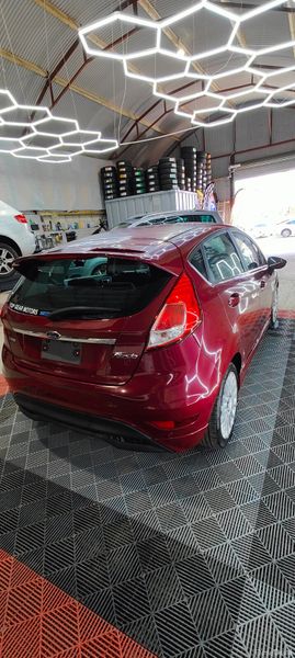 2014 Ford Fiesta 1.0 Petrol Automatic 385335237