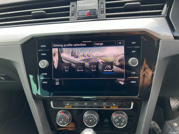 2022 Volkswagen Passat SEL 2.0 TDI - Automatic 385441925