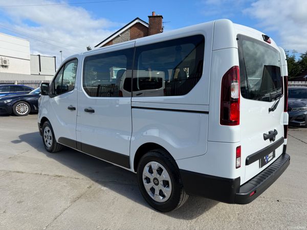 2025 RENAULT TRAFIC AUTO 9 SEATER 385449935