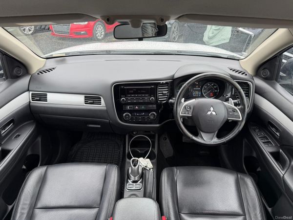 15 Mitsubishi Outlander PHEV 385461745