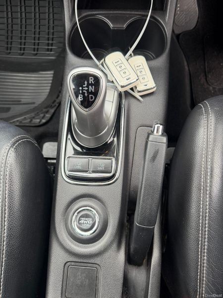 15 Mitsubishi Outlander PHEV 385461763