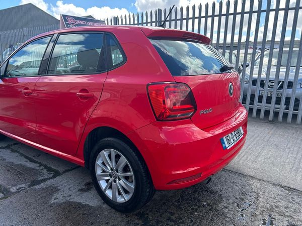 2016 Volkswagen Polo - HIGHLINE 385461977