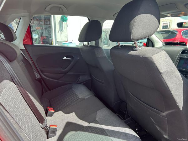 2016 Volkswagen Polo - HIGHLINE 385461985