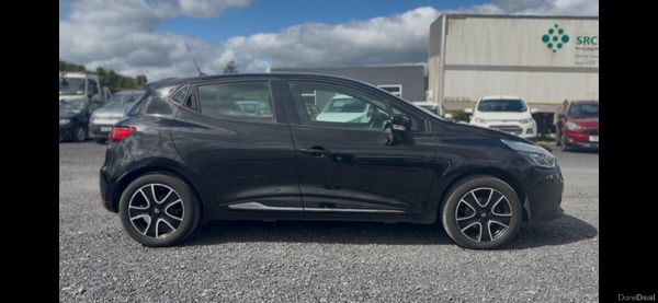 Renault Clio 2014 1.5dci tax & tested 385462261