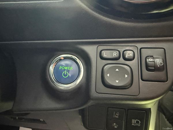 Toyota Aqua 2017 Automatic only 35kmiles!! 385465837